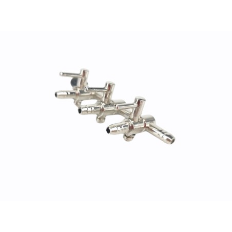 Llave de Metal para Acuario con 2 Entradas y 3 Salidas