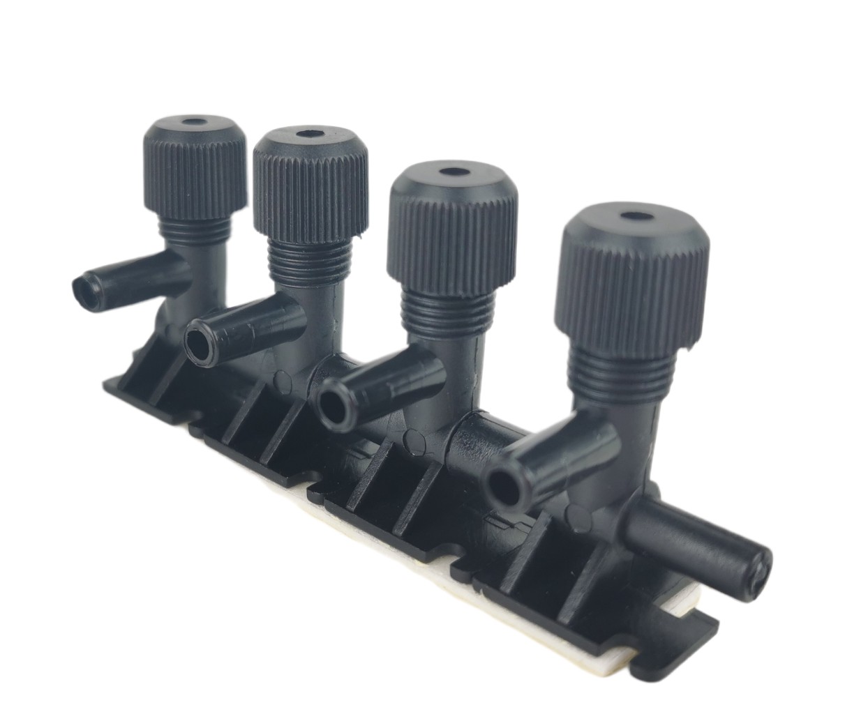 LLAVE NYLON EXTRA 4 SALIDAS